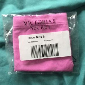 New VS Panty w/ lace trim